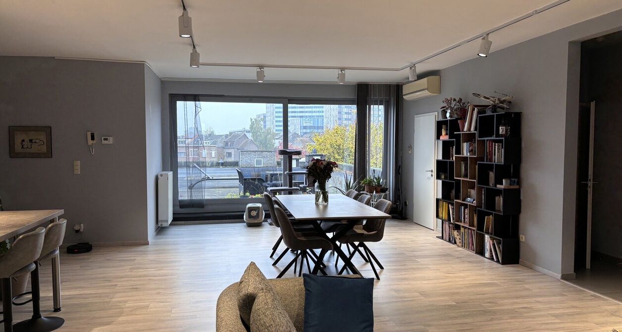 Modern appartement met 2 slaapkamers en uitzonderlijk terras