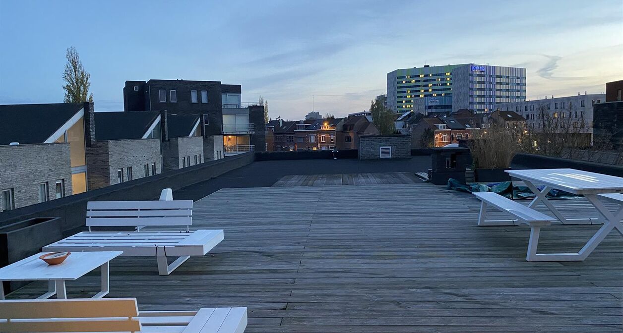 Modern appartement met 2 slaapkamers en uitzonderlijk terras