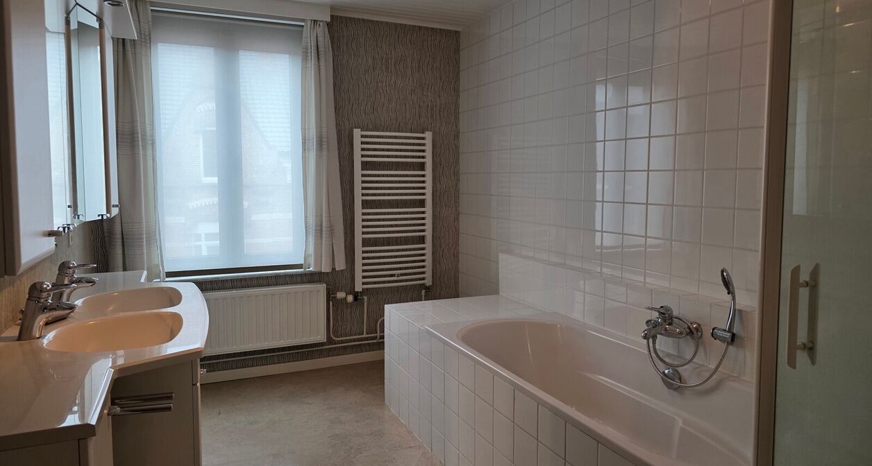 Kantoor + res. te huur in Aarschot