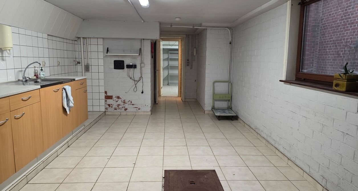 Kantoor + res. te huur in Aarschot